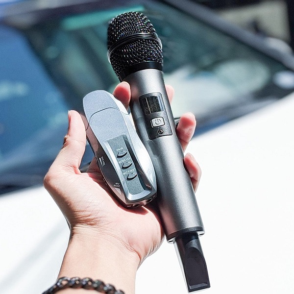 Mua Micro Karaoke Xe Hơi