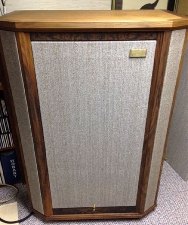 Địa Điểm Mua Loa Tannoy Westminster R