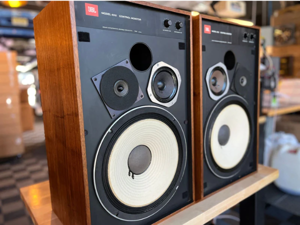 Phân Loại JBL 4312