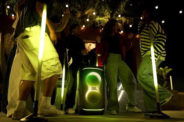 Review JBL PartyBox Stage 520