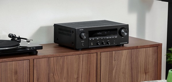So Sánh Amply Denon Với Dòng Khác
