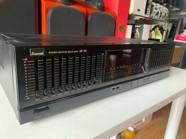 So Sánh Sansui SE-80 và Các Đối Thủ 