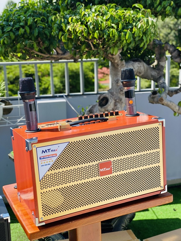 Tính Năng Nổi Btaaj Loa Xách Tay Mt Max B92