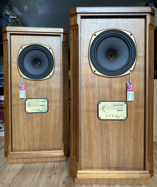 Đối Thủ Của Loa Kiểm Âm Tannoy