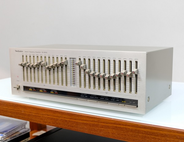 Technics SH-8020 Thiết Kế Sang Trọng