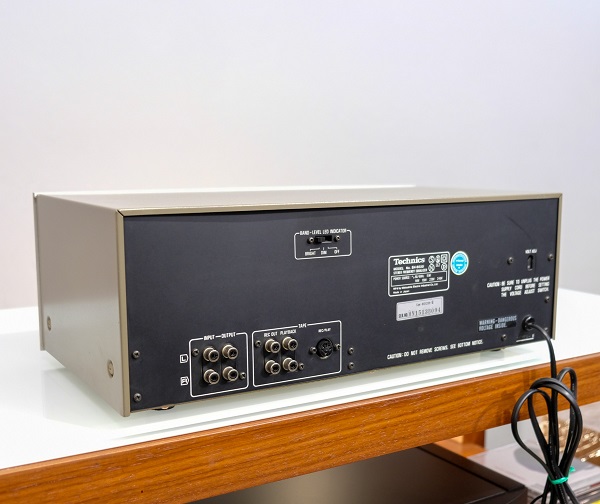 Thông Số Kỹ Thuật Technics SH-8020
