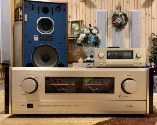 Thông Số Kỹ Thuật Của Accuphase E-305V