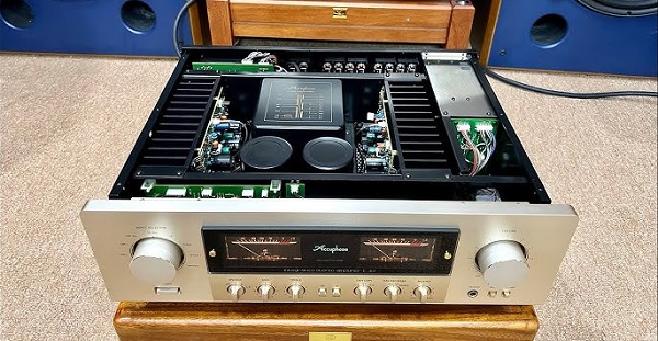 Đánh Giá Chi Tiết Amply Accuphase E-305V