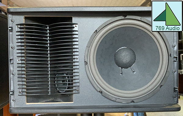 loa karaoke jbl ki 82