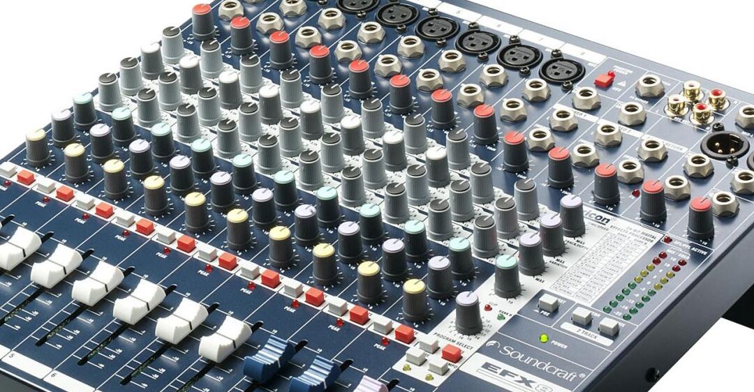 mixer soundcraft efx8