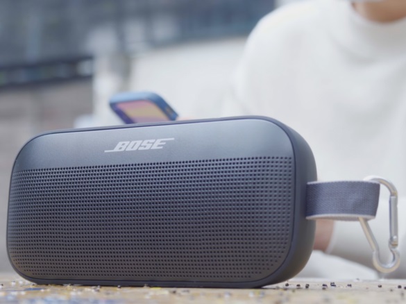 Bose SoundLink Flex: Loa Di Động Tối Ưu Cho Người Yêu Âm Nhạc