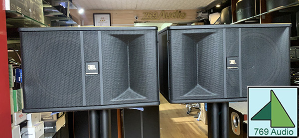 giá loa jbl ki82