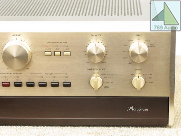 giá  Accuphase C200L P300L