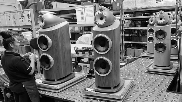 Giai Đoạn Phát Triển B&W 1966