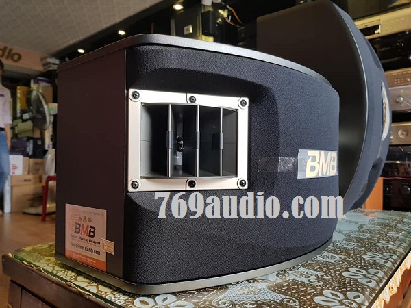 Đánh giá thiết kế Loa karaoke BMB CSD 450SE