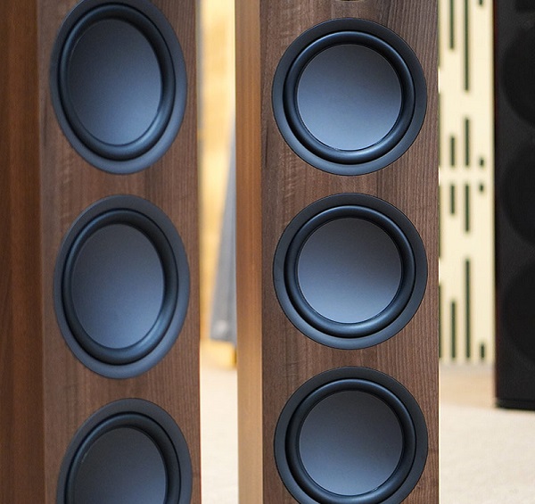 loa KEF Q950 giá bao nhiêu