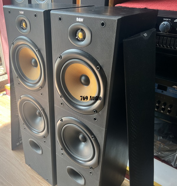 Loa B&W 603 sở hữu màng loa vàng chanh bắt mắt 