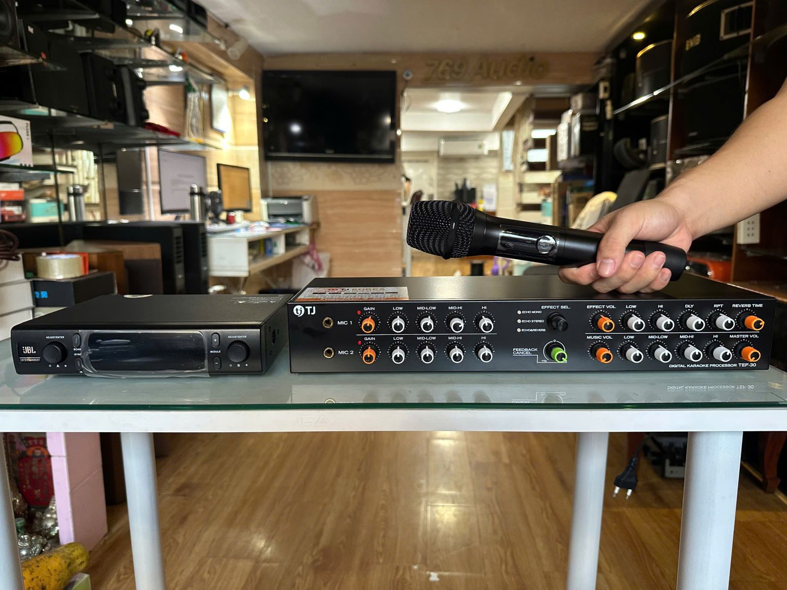 Dàn Karaoke Có Sản Phẩm Vang Cơ