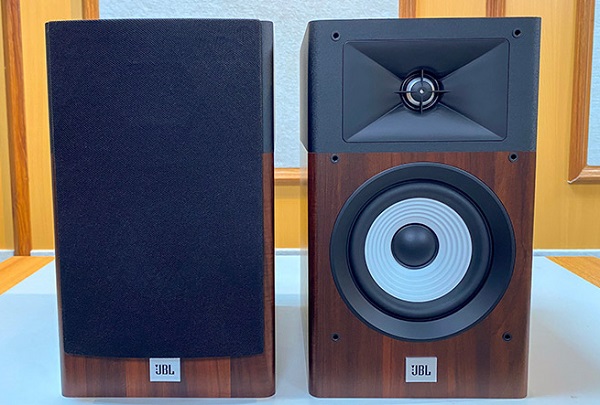 Đánh giá loa bookshelf JBL Stage A 130