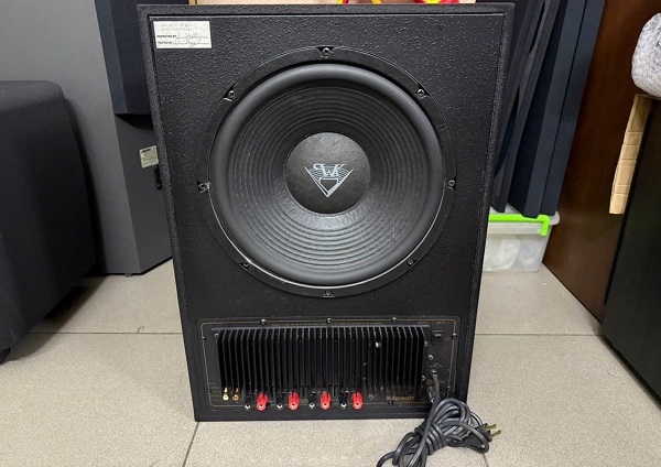 Giá trị thực sự của loa sub Klipsch SW12 hàng bãi USA