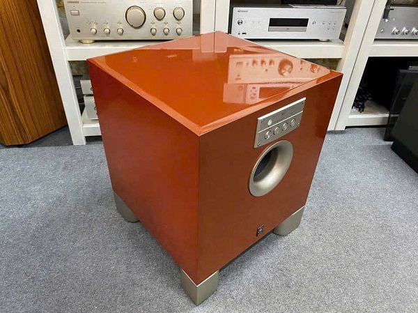 “Máy Dập” Trầm Lực, Sâu, Gọn – Chuẩn Dàn Nghe Nhạc & Karaoke Gia Đình