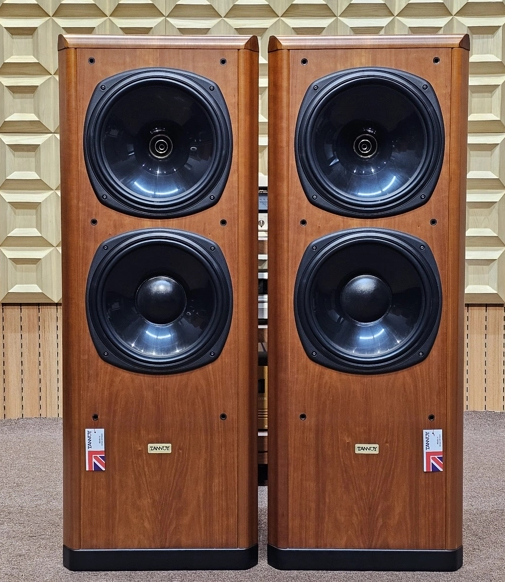 ​ Loa Tannoy D900 Sản Xuất Anh Quốc