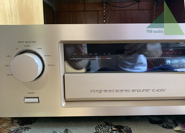 Amply Accuphase E406V hàng bãi